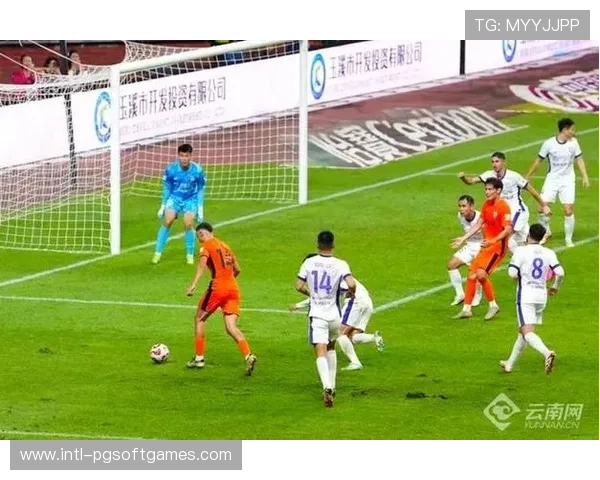 河南队1-1云南玉昆,尹鸿博退役战温情谢幕 河南队1-1云南玉昆,尹鸿博退役战温情谢幕