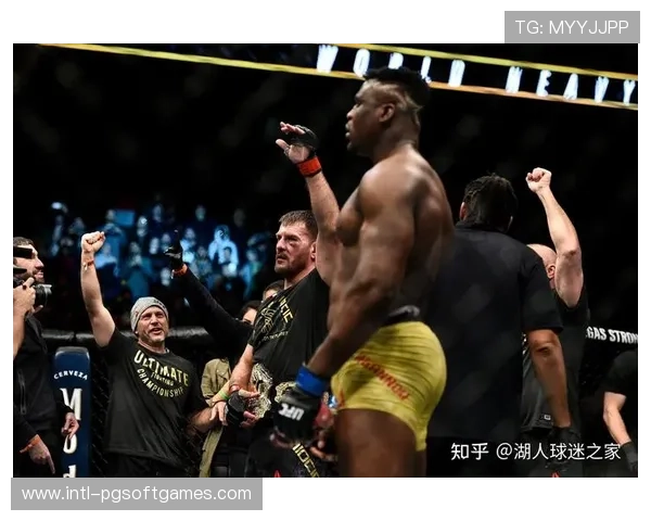 盖博·史蒂文森凭借摔跤优势与骨头门徒背景被看好冲击重量级